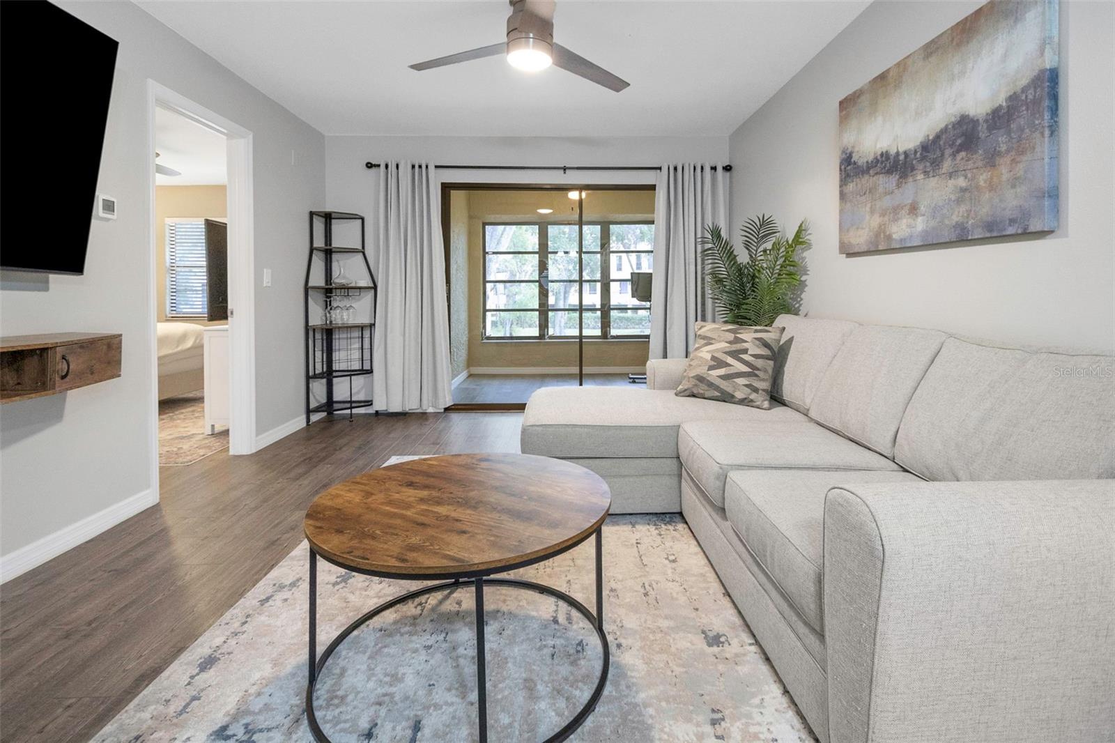 Image 4 of 52 For 3034 Eastland Boulevard D203