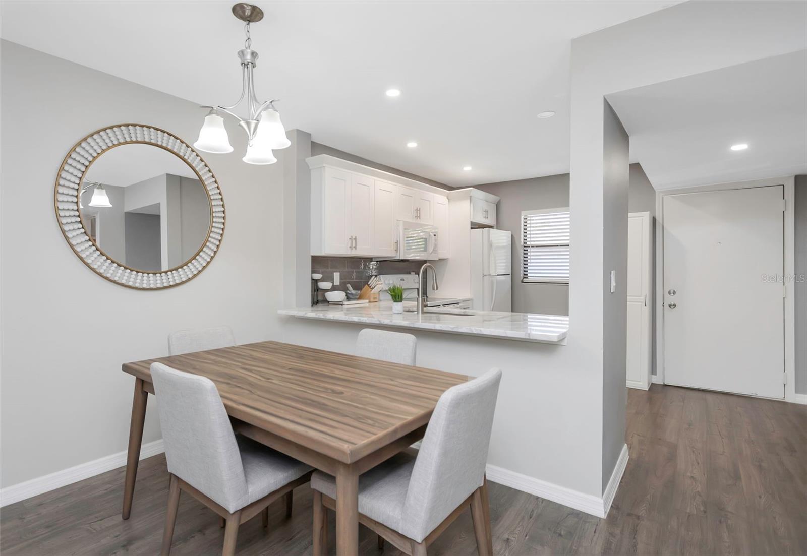 Image 7 of 52 For 3034 Eastland Boulevard D203