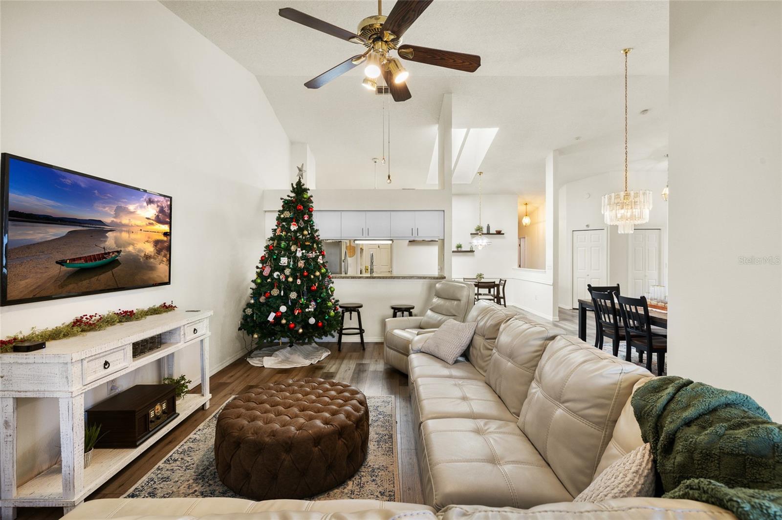 Image 13 of 43 For 2582 Northfield Lane