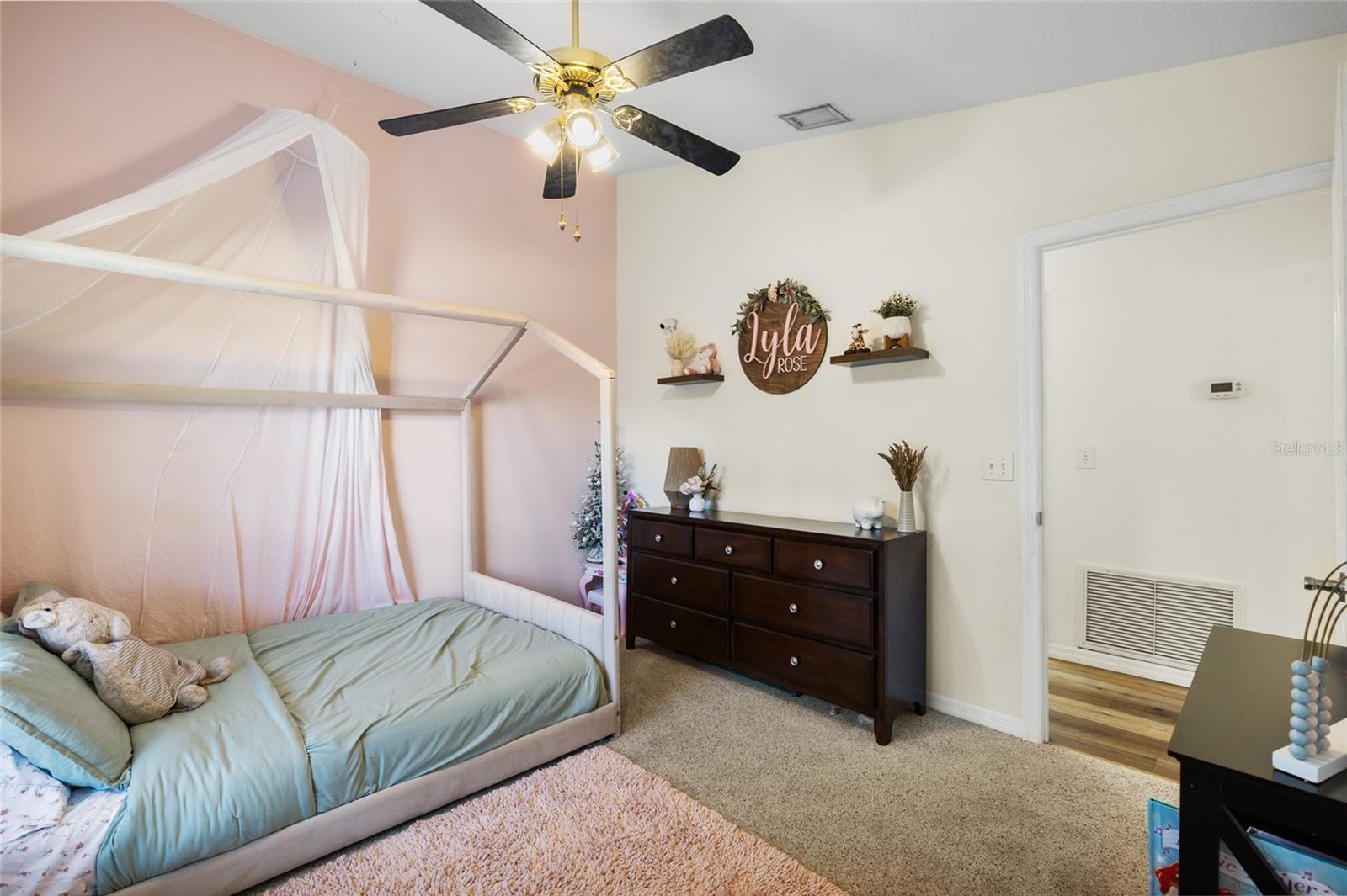 Image 22 of 43 For 2582 Northfield Lane