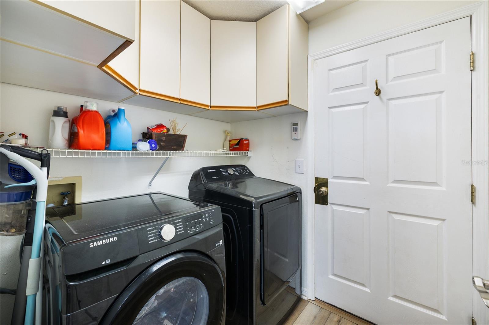 Image 26 of 43 For 2582 Northfield Lane