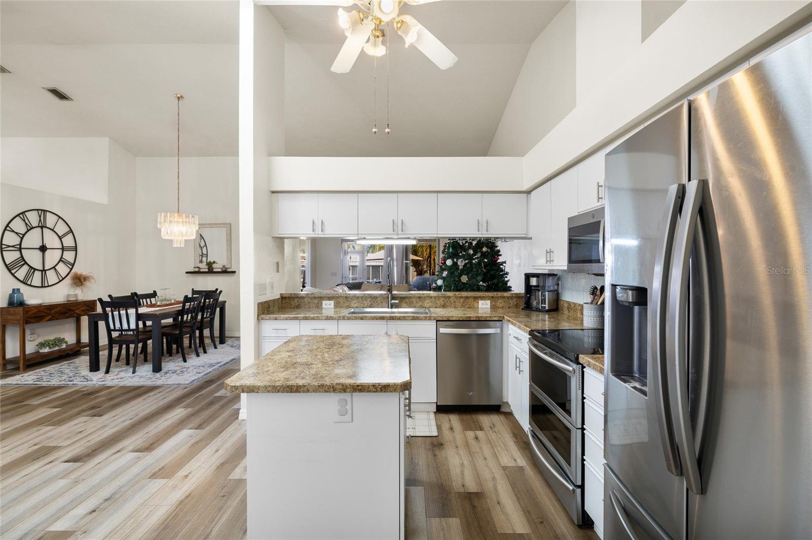 Image 3 of 43 For 2582 Northfield Lane