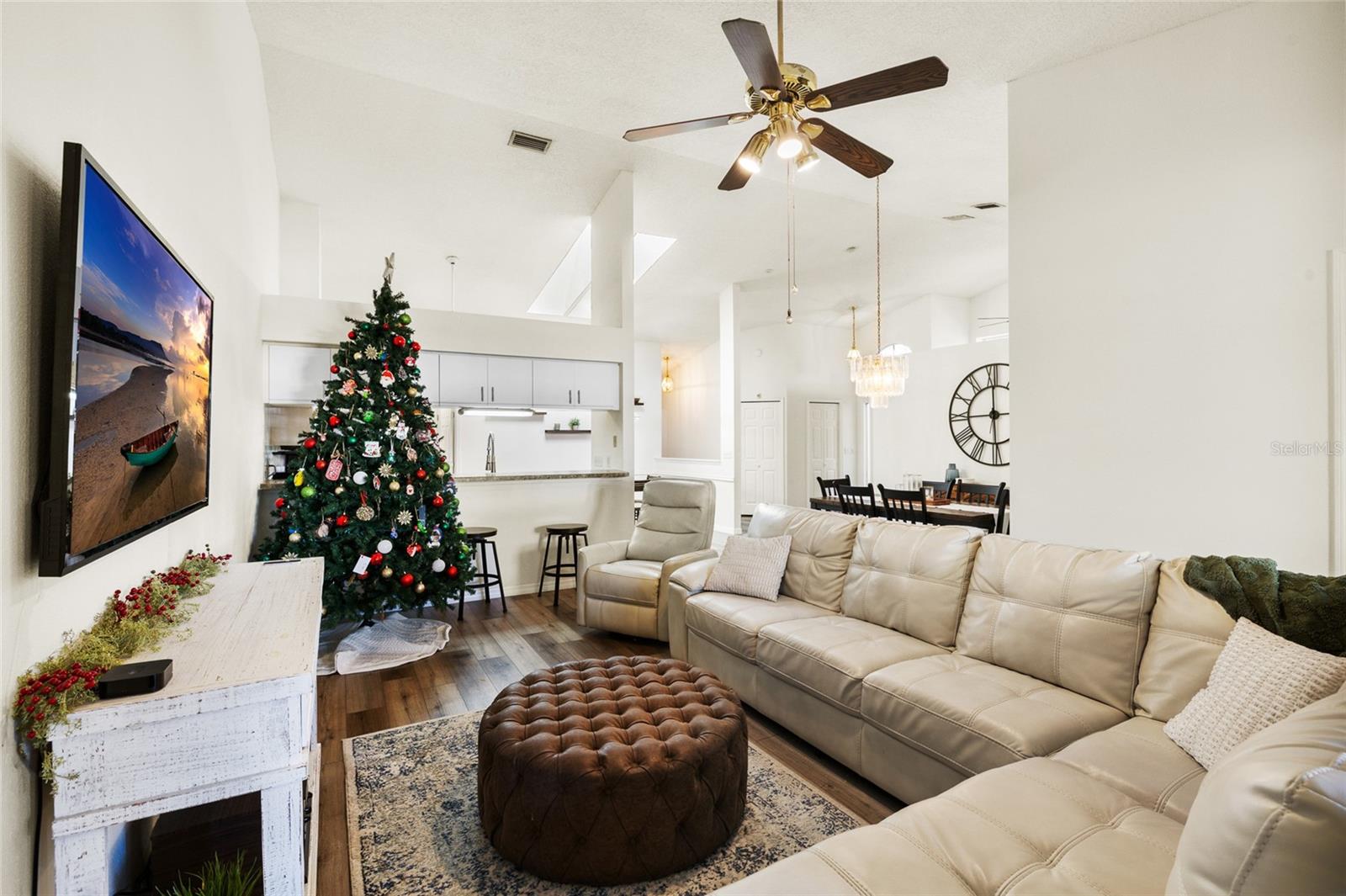 Image 4 of 43 For 2582 Northfield Lane