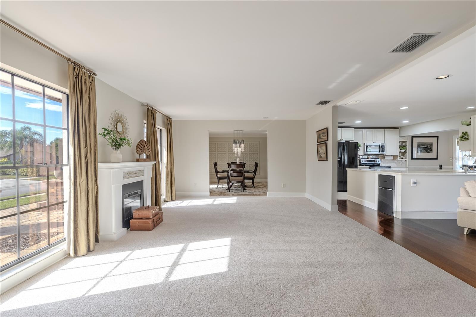 Listing photo id 16 for 2410 Old Coach Trail