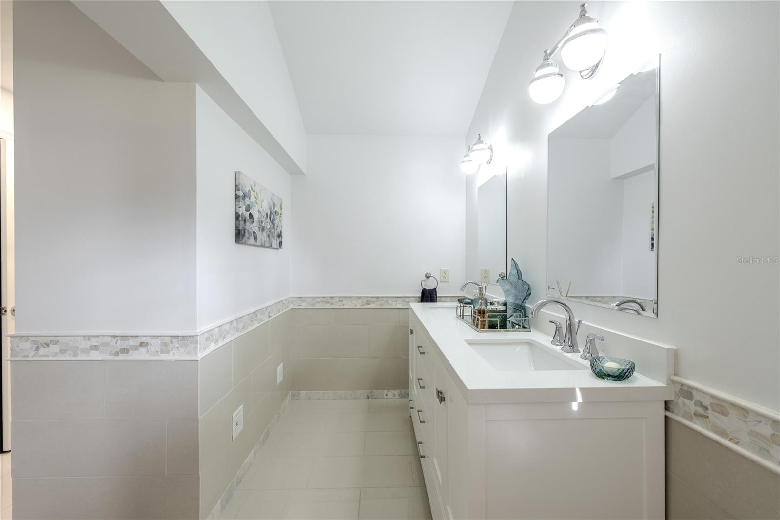 Listing photo id 24 for 2410 Old Coach Trail