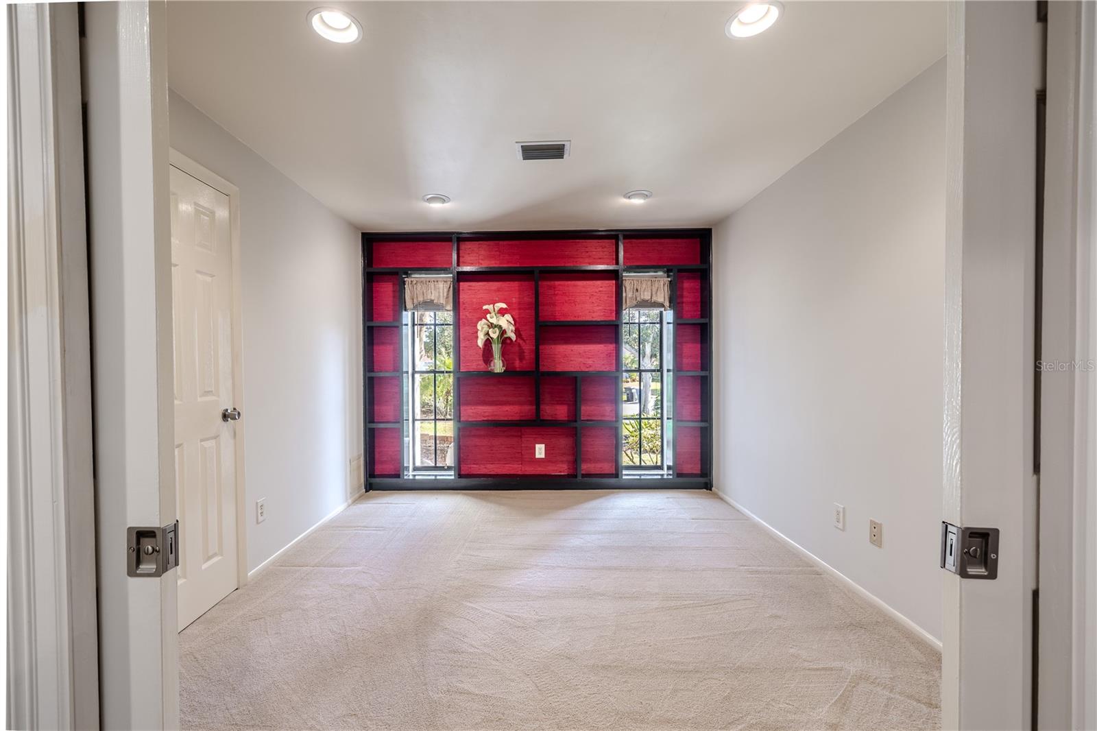 Listing photo id 27 for 2410 Old Coach Trail