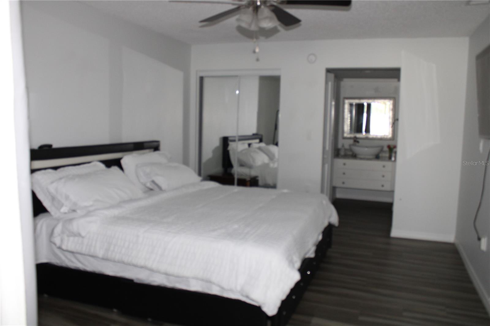 Image 14 of 30 For 7655 Cardiff Court