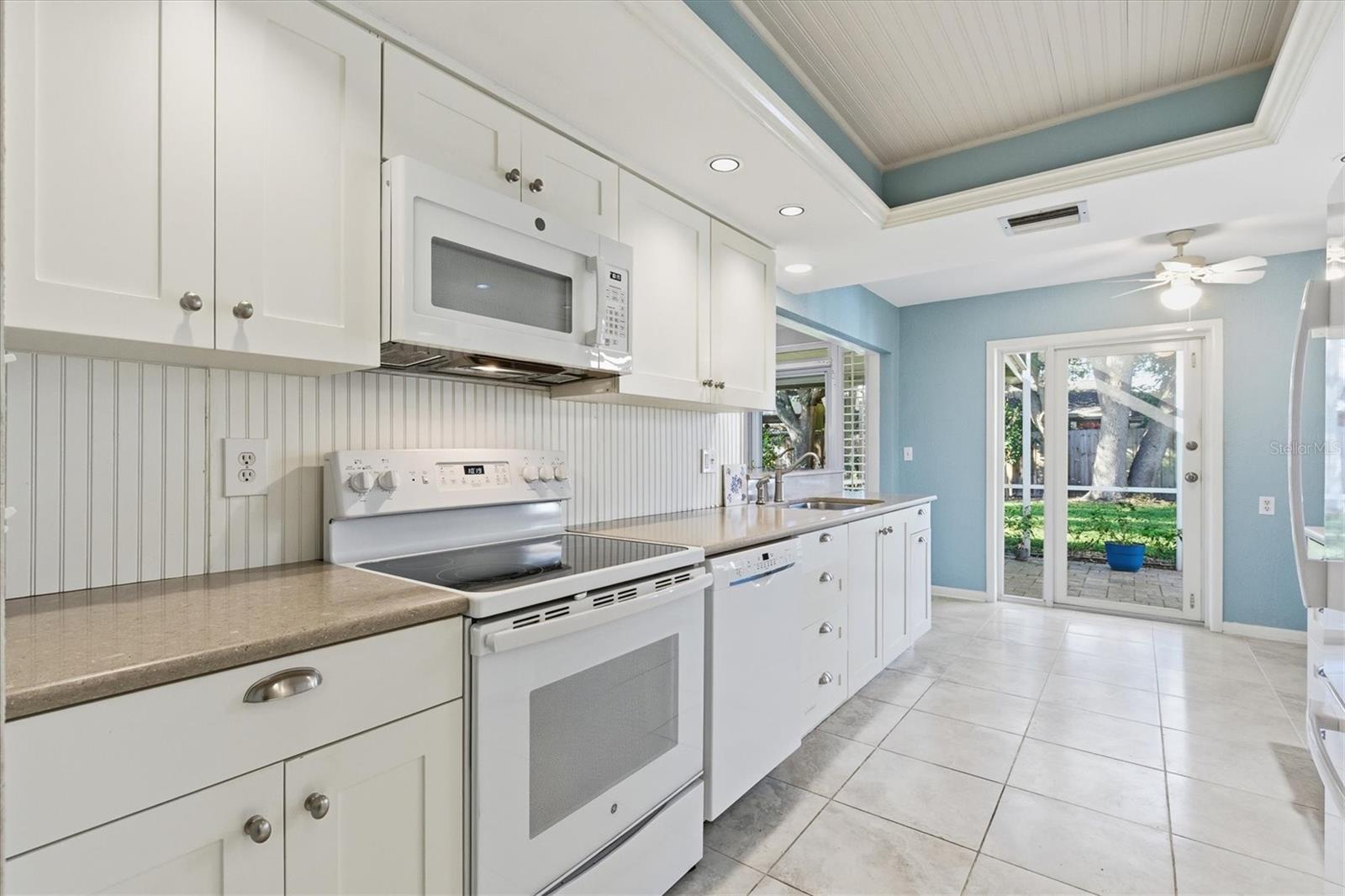 Image 17 of 48 For 2340 Armour Drive