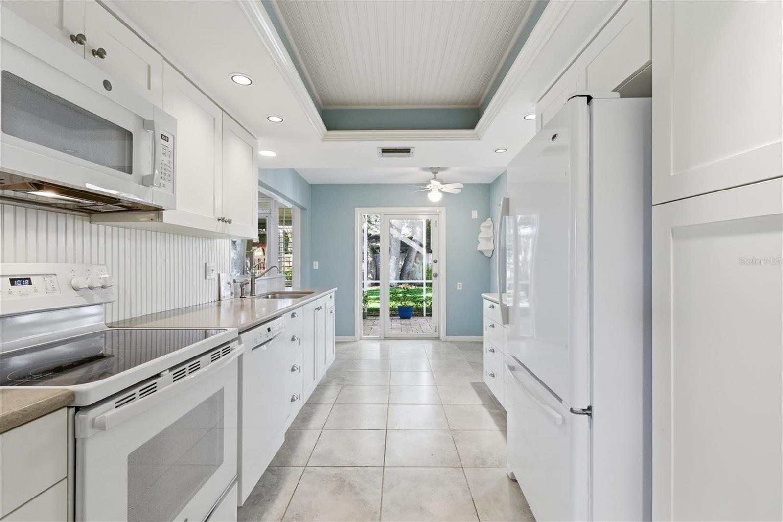 Image 18 of 48 For 2340 Armour Drive