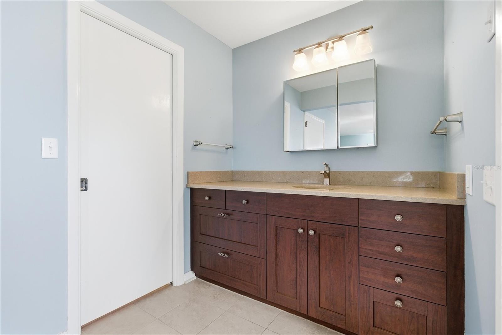 Image 30 of 48 For 2340 Armour Drive