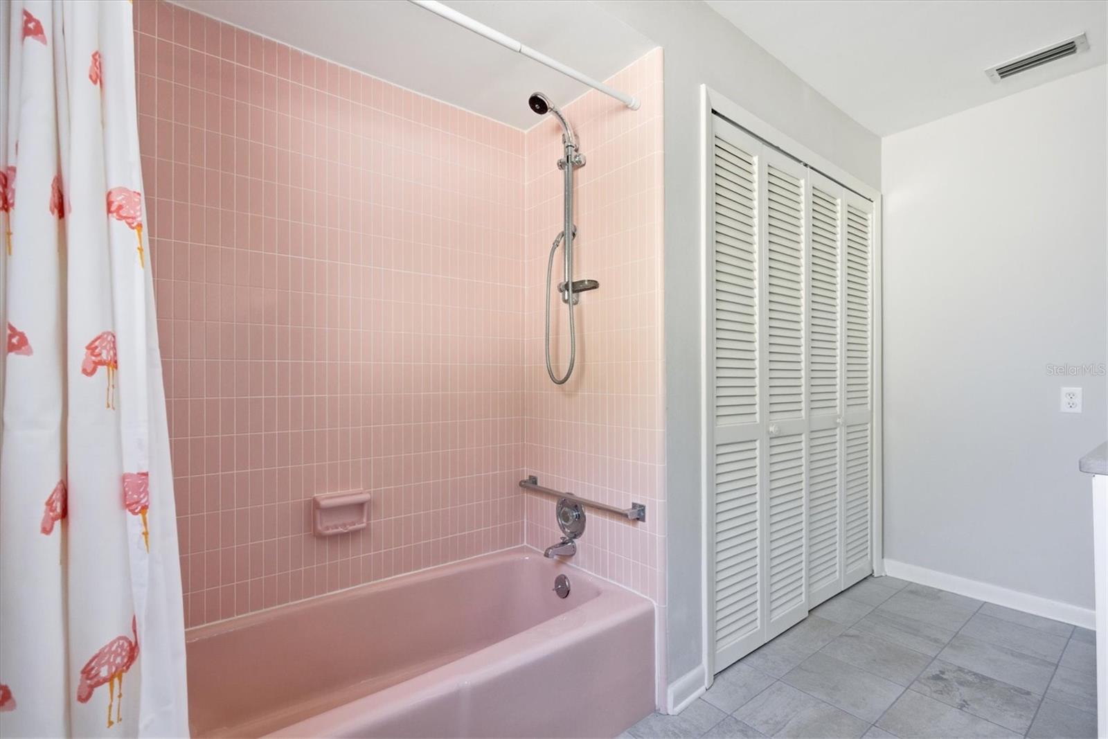 Image 35 of 48 For 2340 Armour Drive