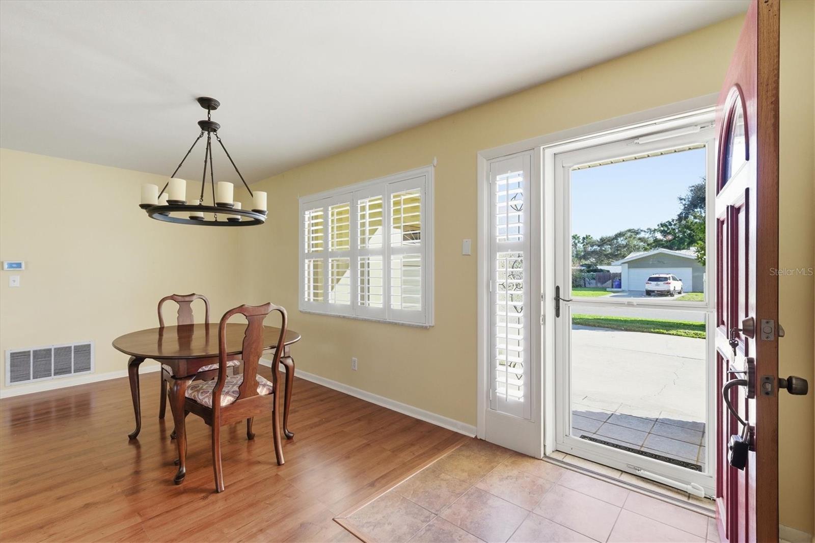 Image 7 of 48 For 2340 Armour Drive