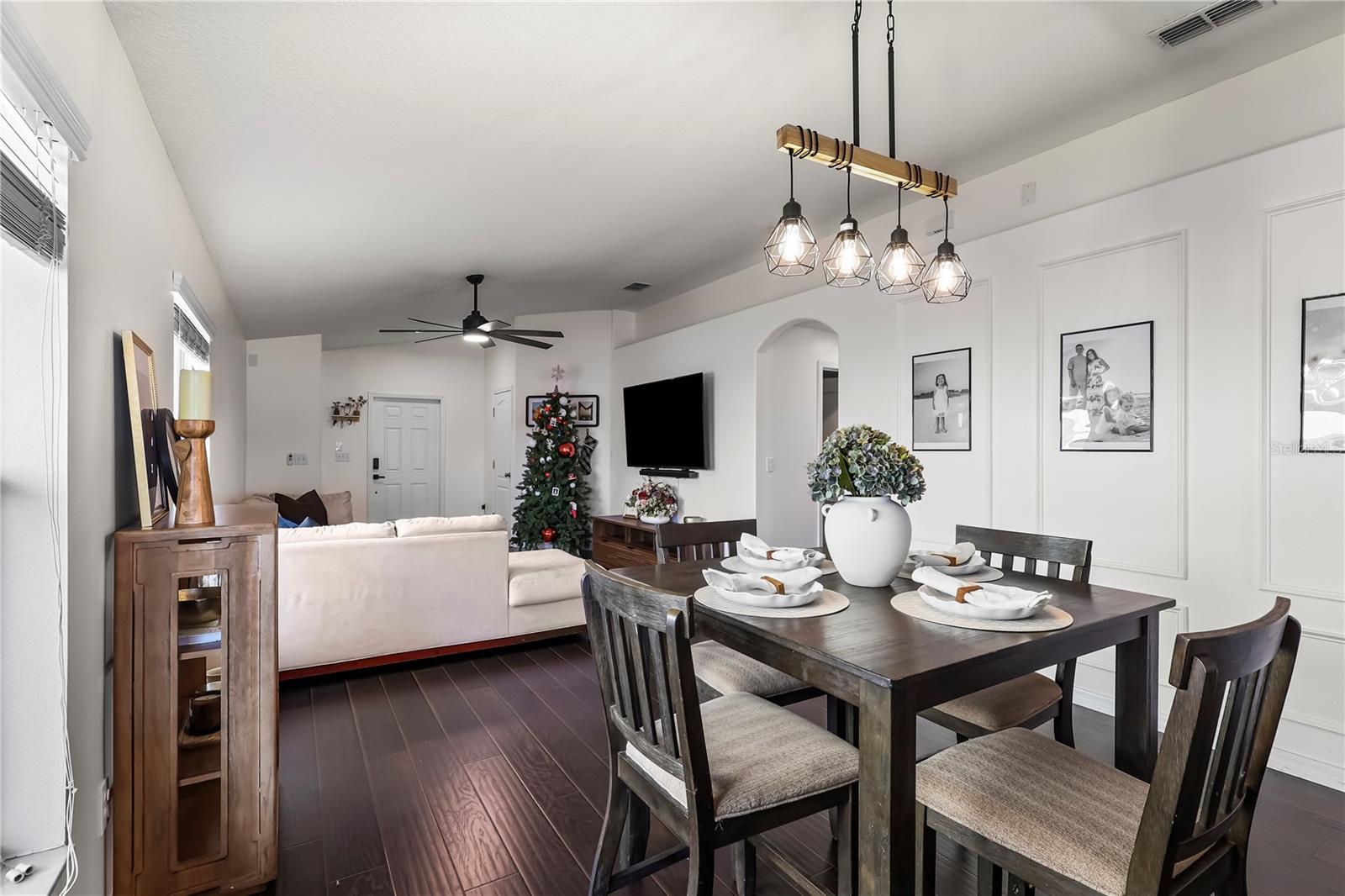 Image 11 of 34 For 1325 Pasadena Bloom Lane