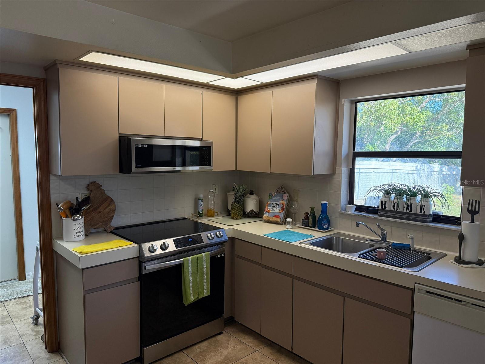 Image 46 of 64 For 5389 Frost Road