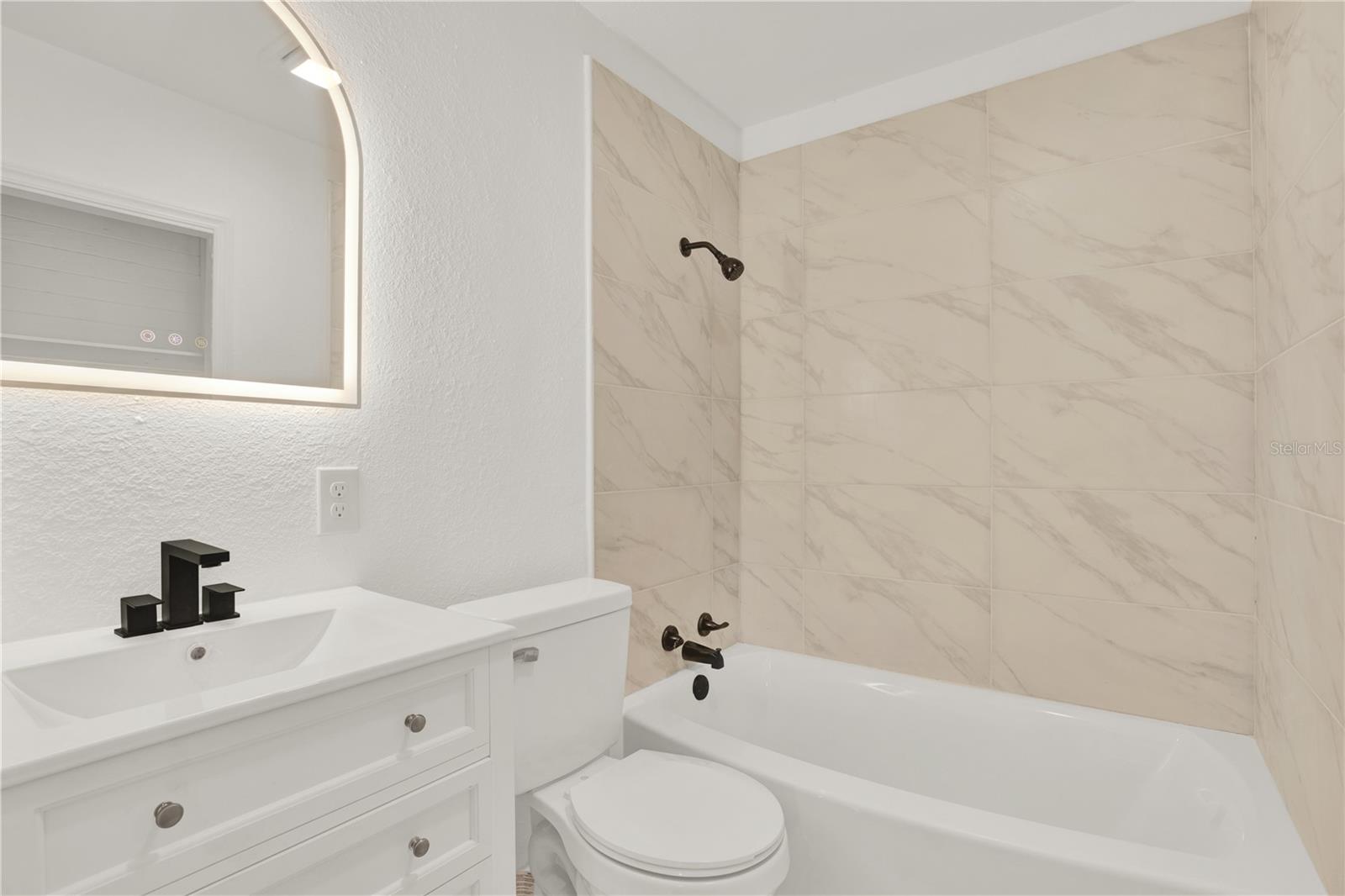 Image 9 of 26 For 1955 Gilbert Street