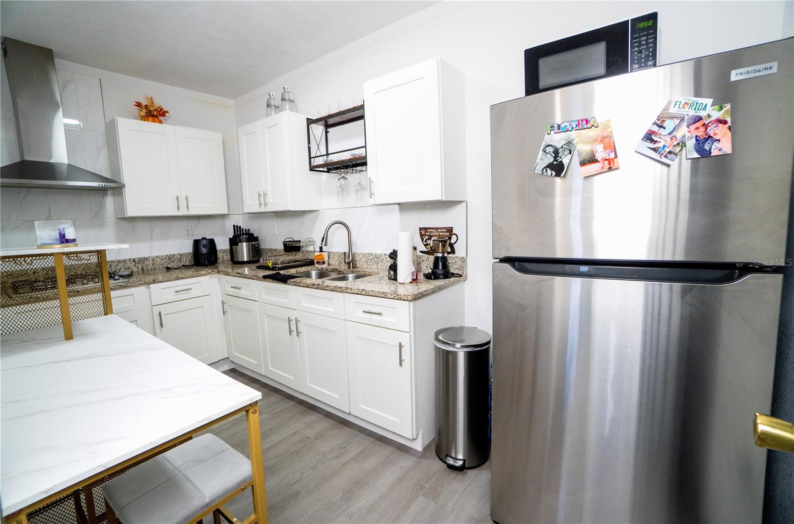 Listing photo id 47 for 5101 Vinson Drive