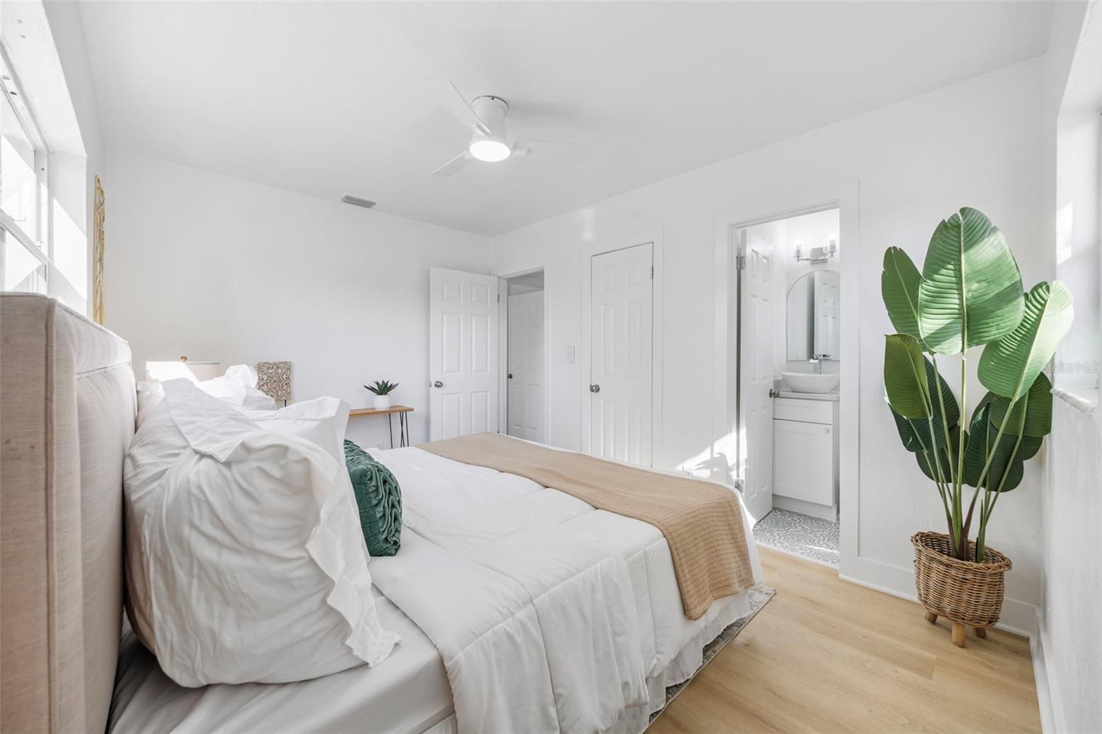 Image 21 of 25 For 1792 77th Avenue N