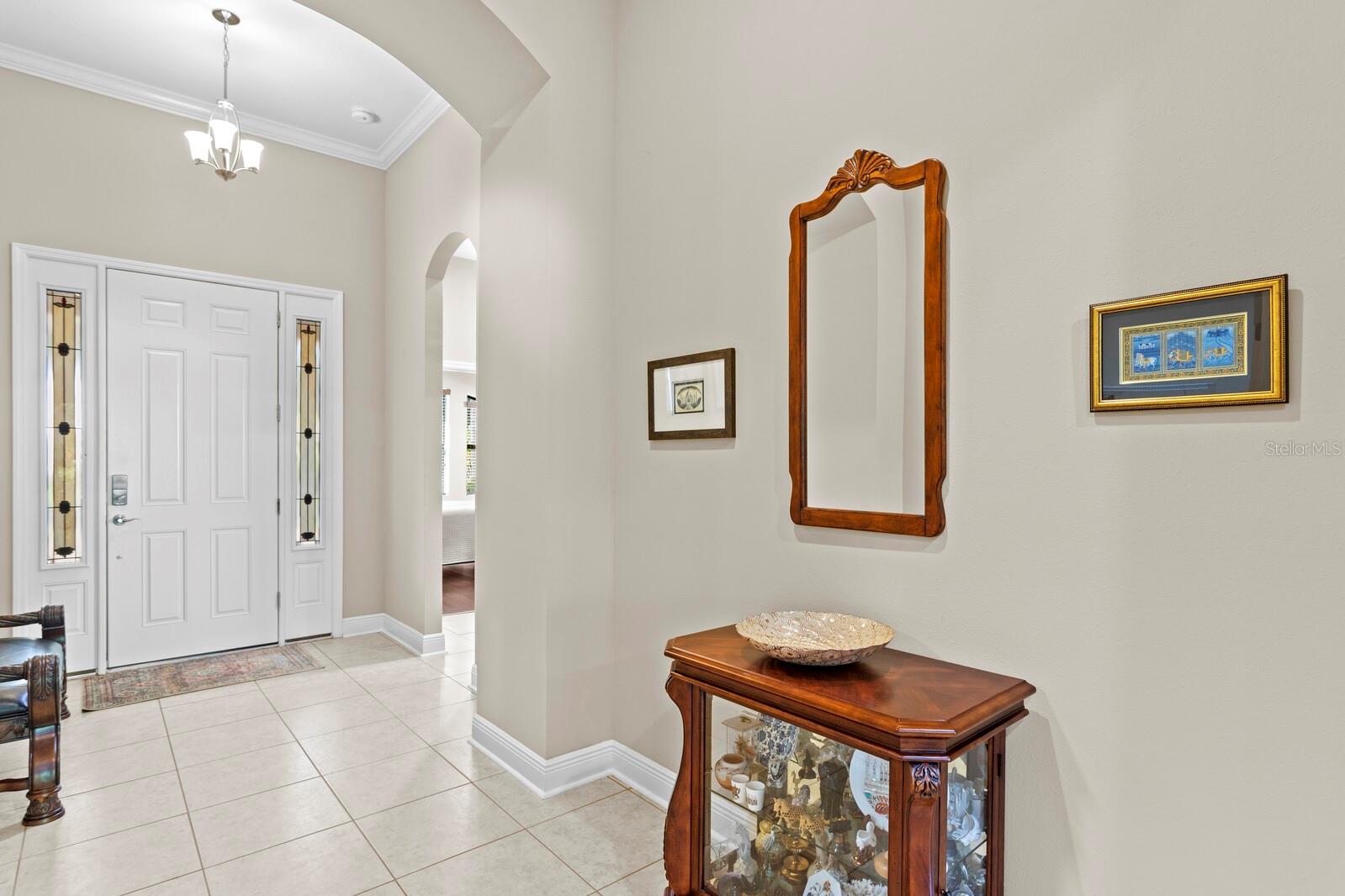 Listing photo id 15 for 2833 Calvano Drive