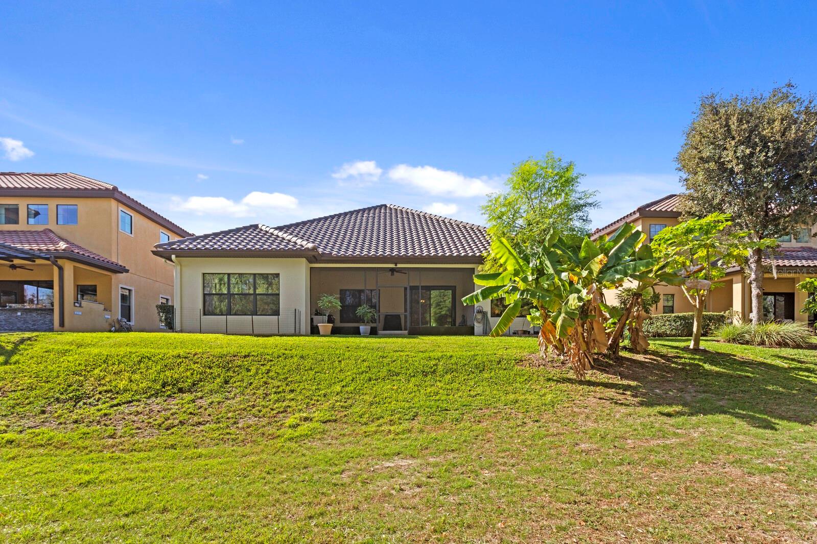 Listing photo id 42 for 2833 Calvano Drive