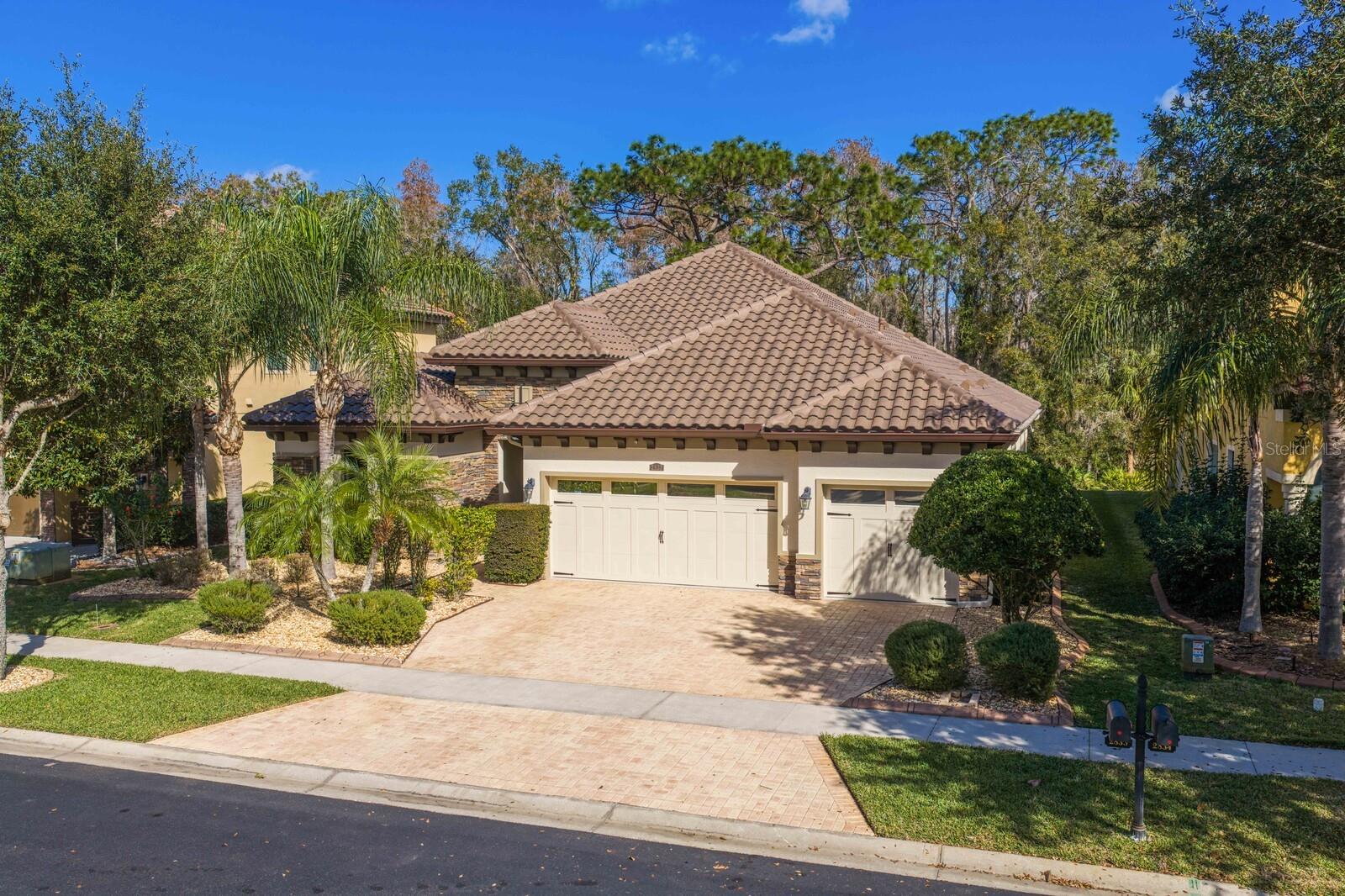 Listing photo id 43 for 2833 Calvano Drive