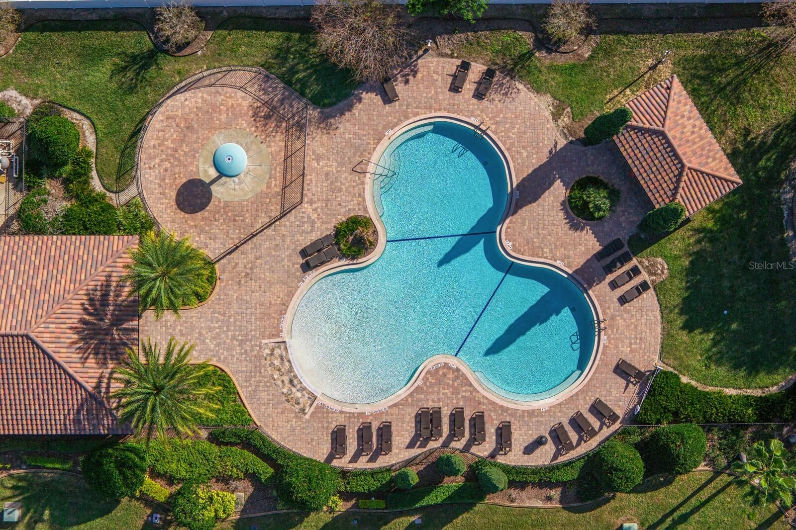 Listing photo id 61 for 2833 Calvano Drive