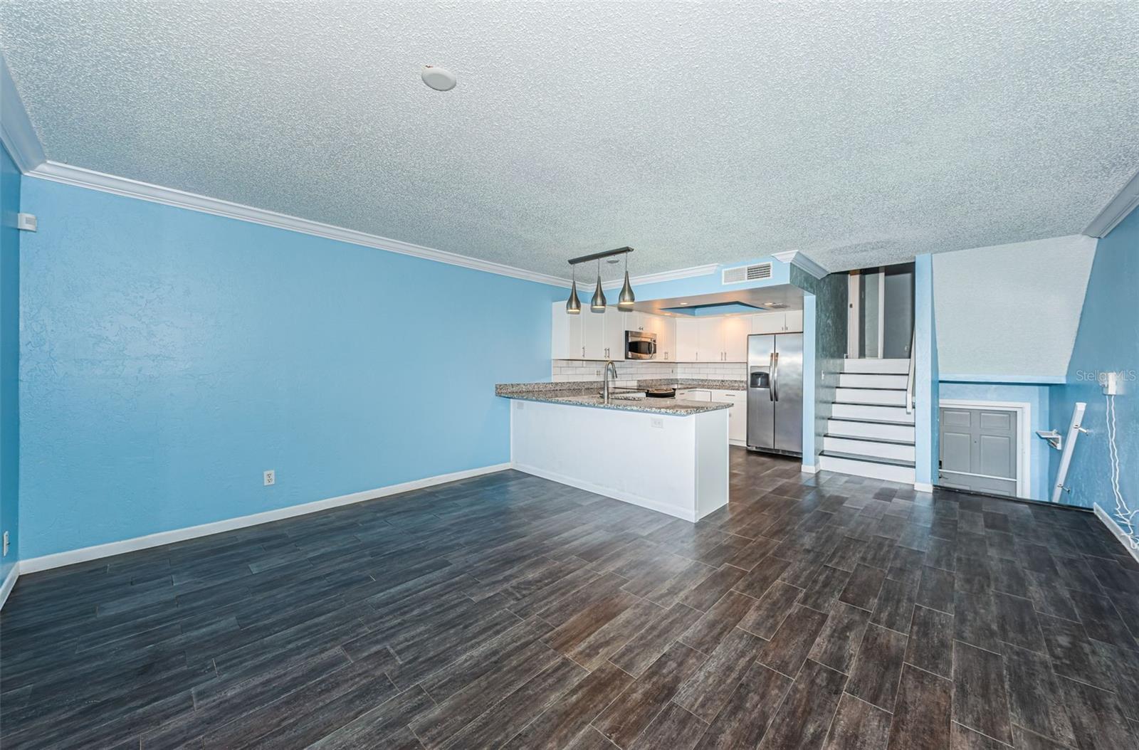 Image 11 of 84 For 200 Meres Boulevard 21