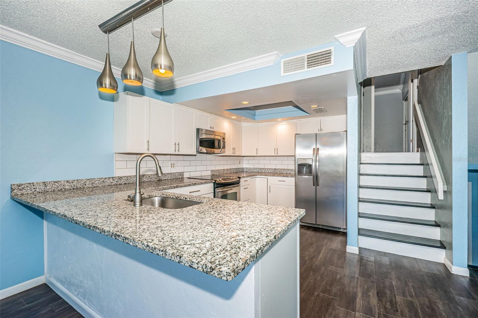 Image 12 of 84 For 200 Meres Boulevard 21