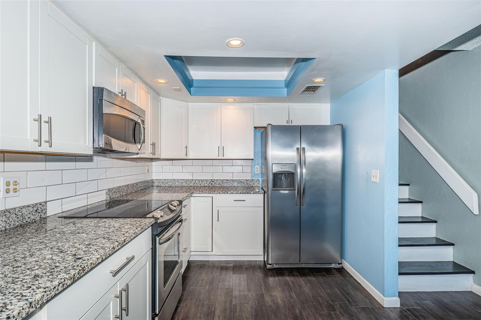 Image 15 of 84 For 200 Meres Boulevard 21