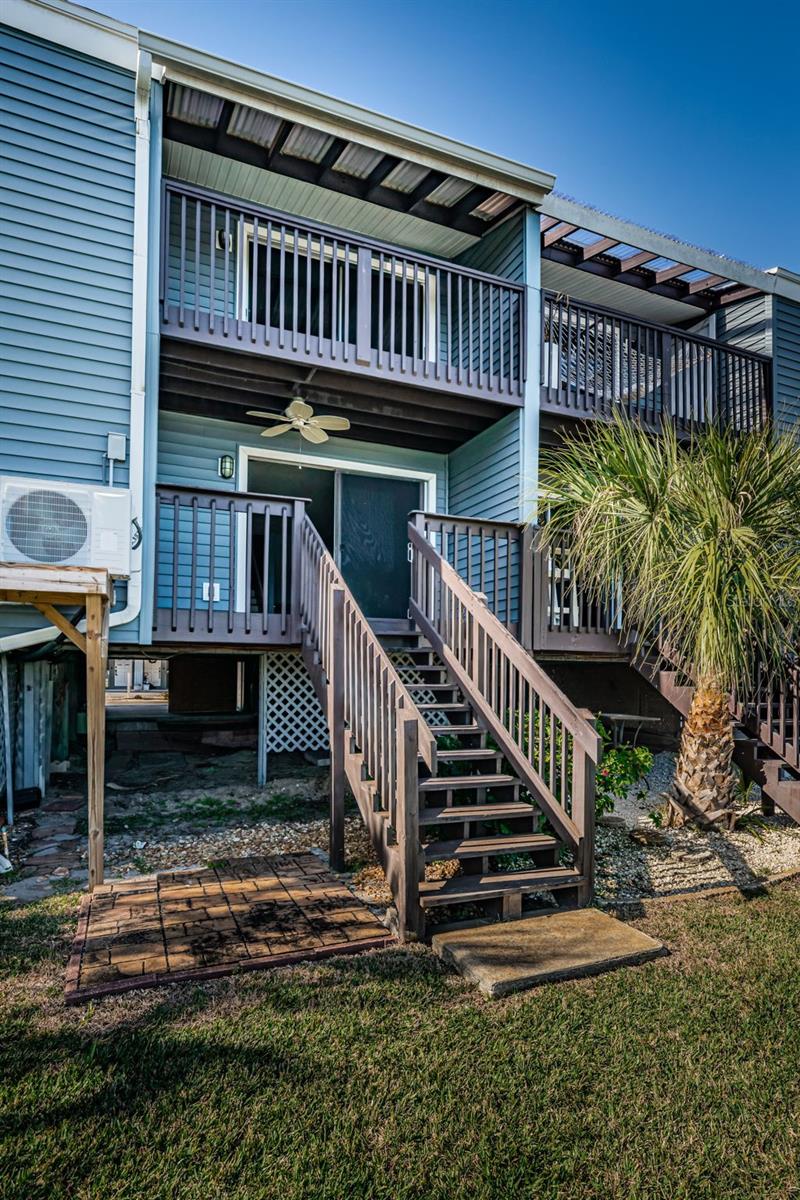 Image 40 of 84 For 200 Meres Boulevard 21