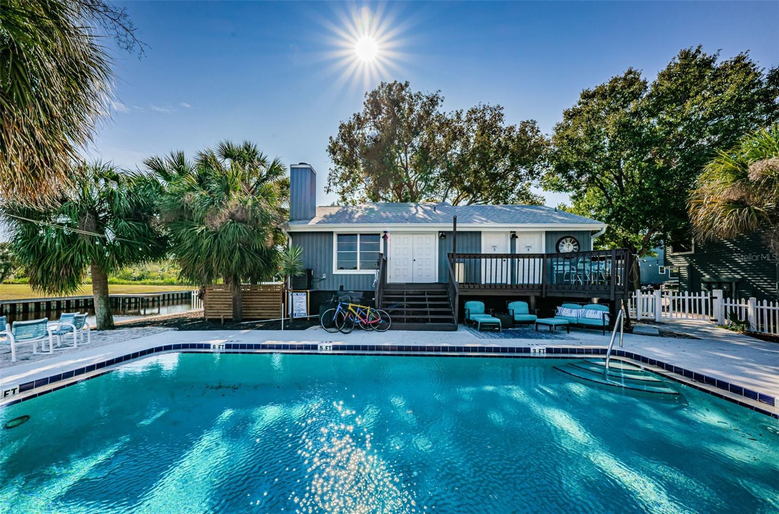 Image 53 of 84 For 200 Meres Boulevard 21