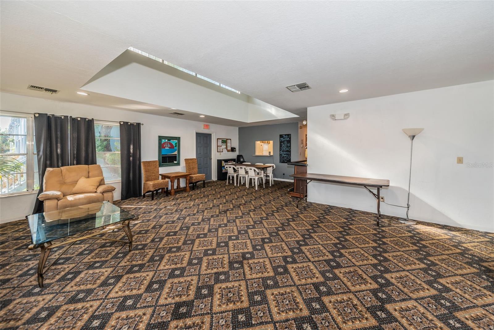 Image 74 of 84 For 200 Meres Boulevard 21