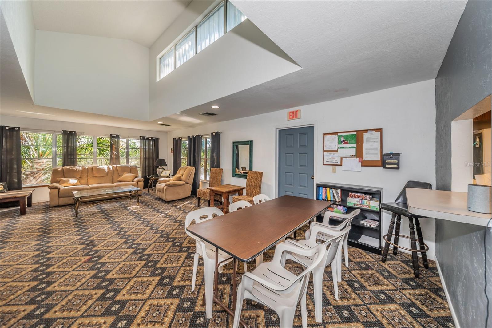 Image 75 of 84 For 200 Meres Boulevard 21