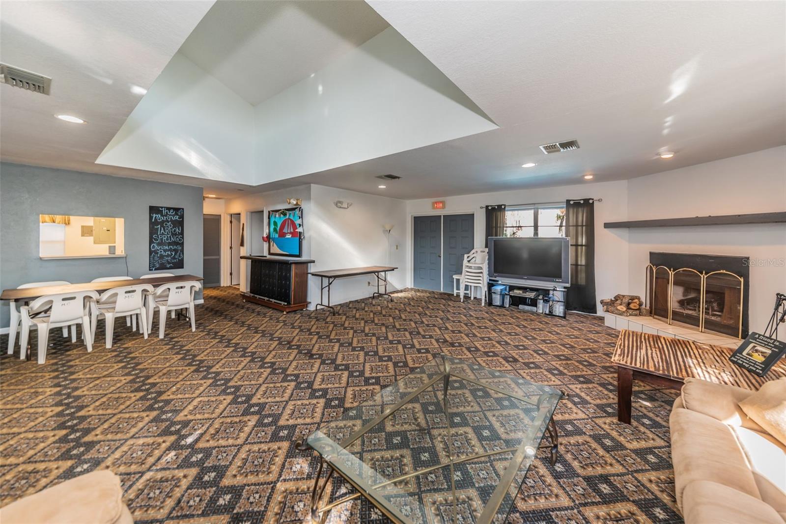 Image 77 of 84 For 200 Meres Boulevard 21