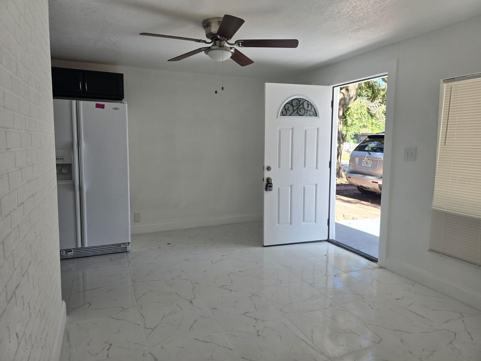 Image 3 of 16 For 1813 Hacienda Way