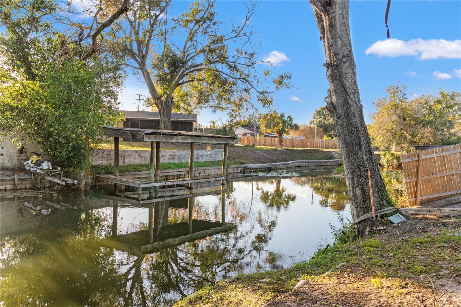 Listing photo id 30 for 6903 Travis Boulevard