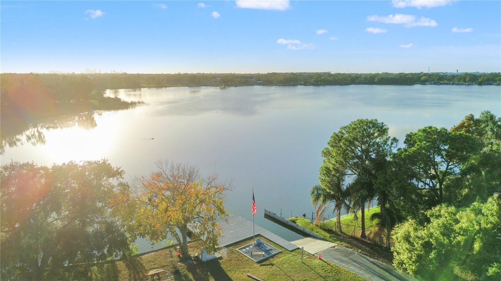 Listing photo id 32 for 6903 Travis Boulevard