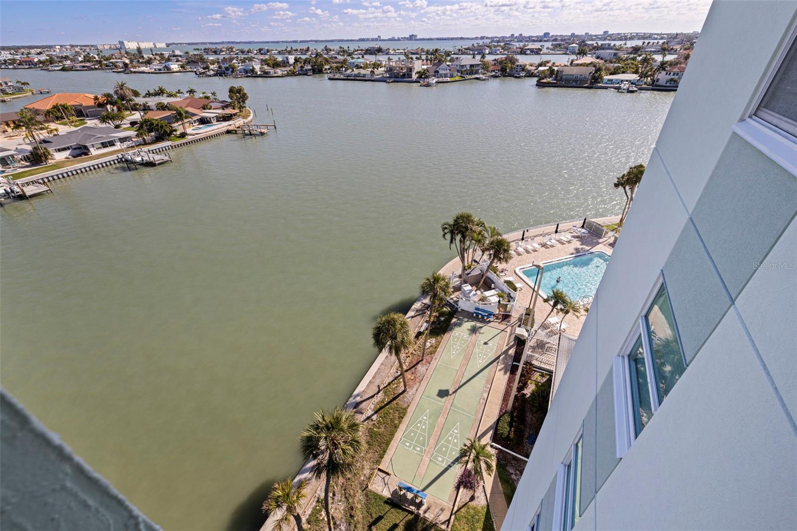 Image 20 of 45 For 420 64th Avenue 903