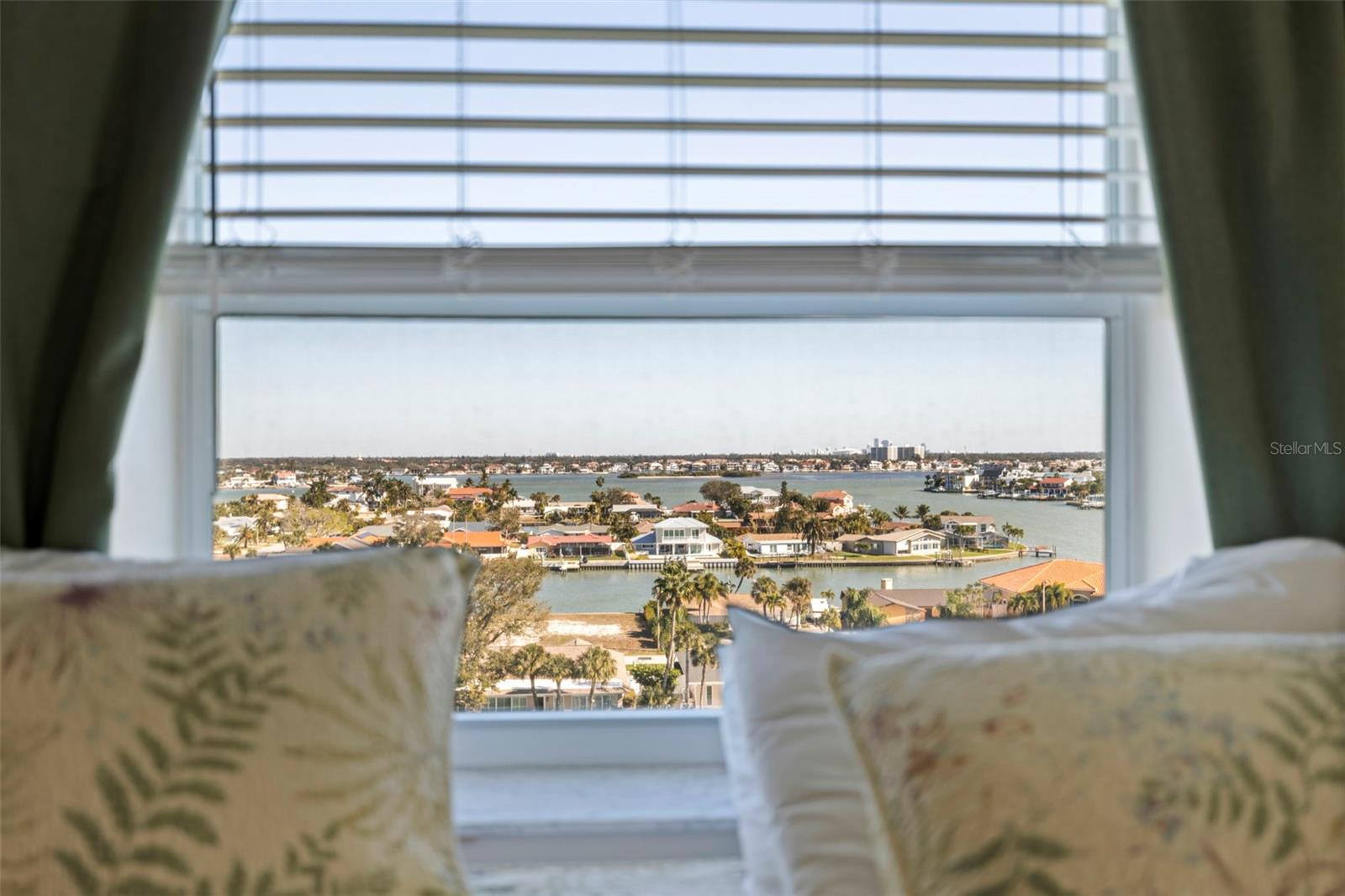 Image 26 of 45 For 420 64th Avenue 903