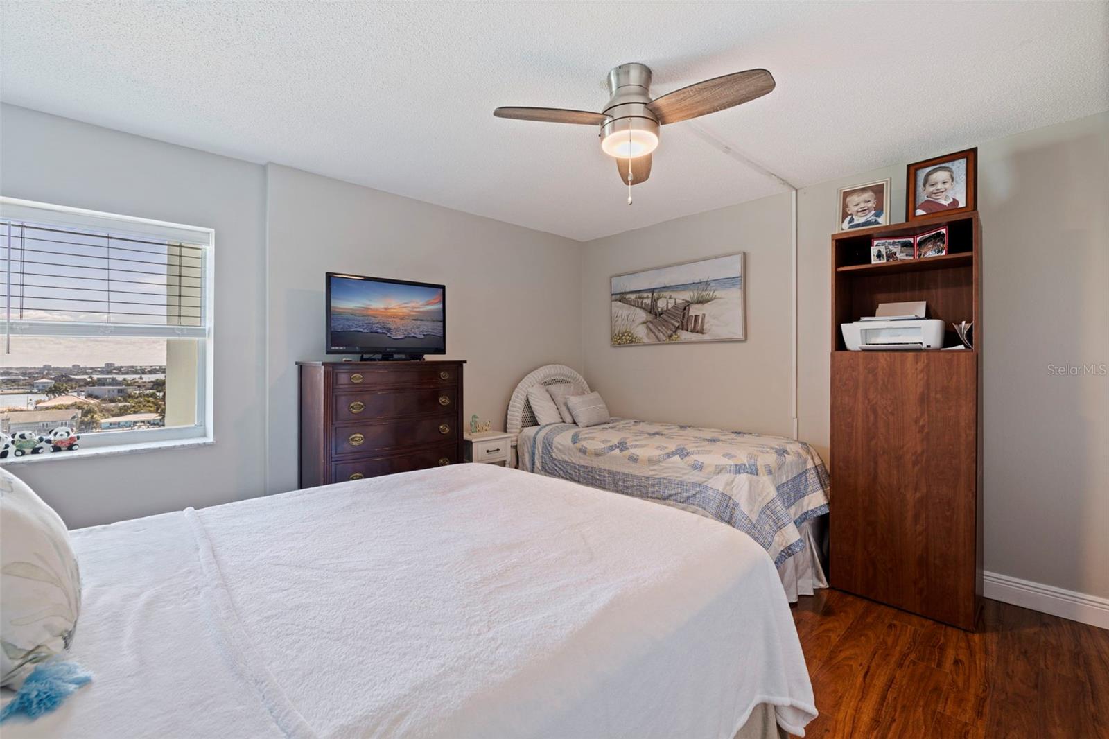 Image 31 of 45 For 420 64th Avenue 903