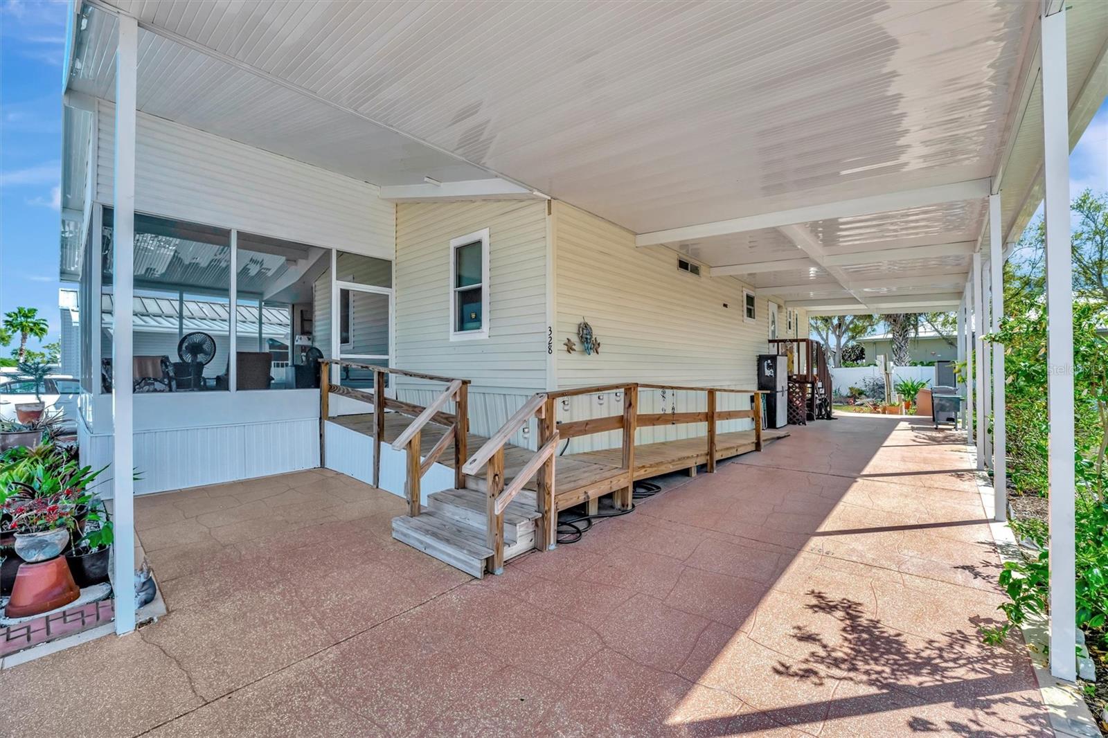 Image 29 of 41 For 328 Port Royal Lane