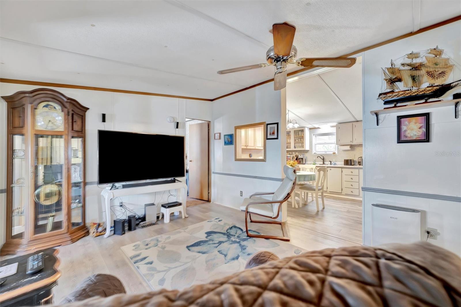 Image 4 of 41 For 328 Port Royal Lane