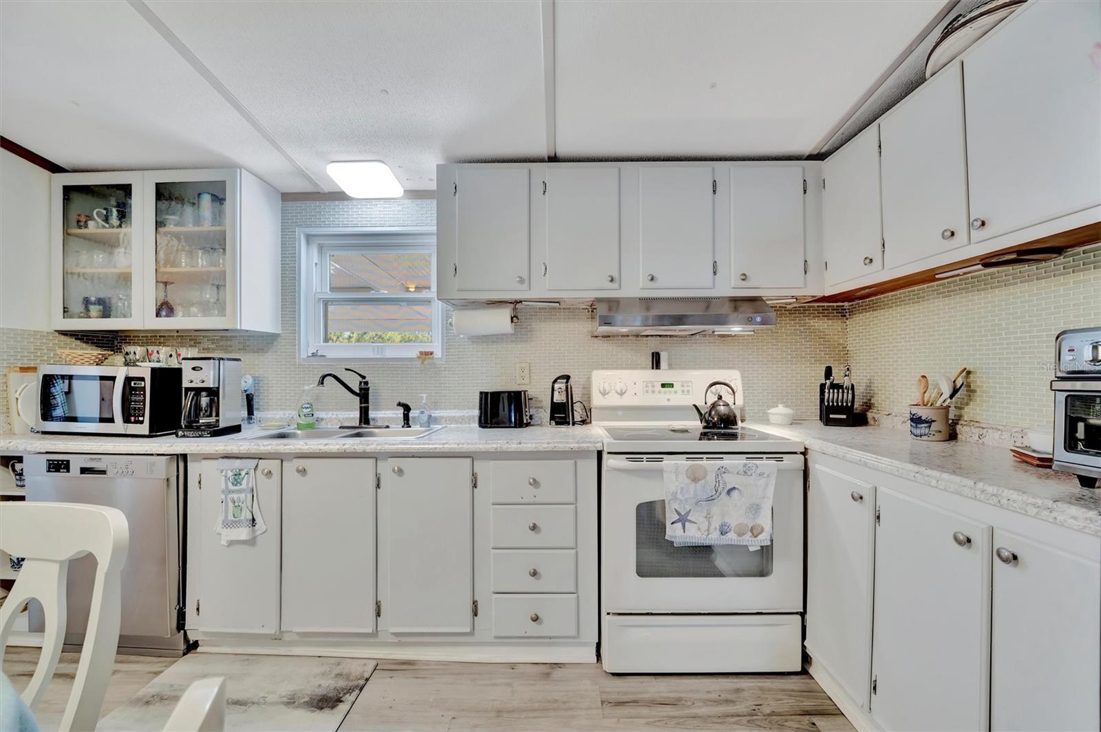 Image 7 of 41 For 328 Port Royal Lane