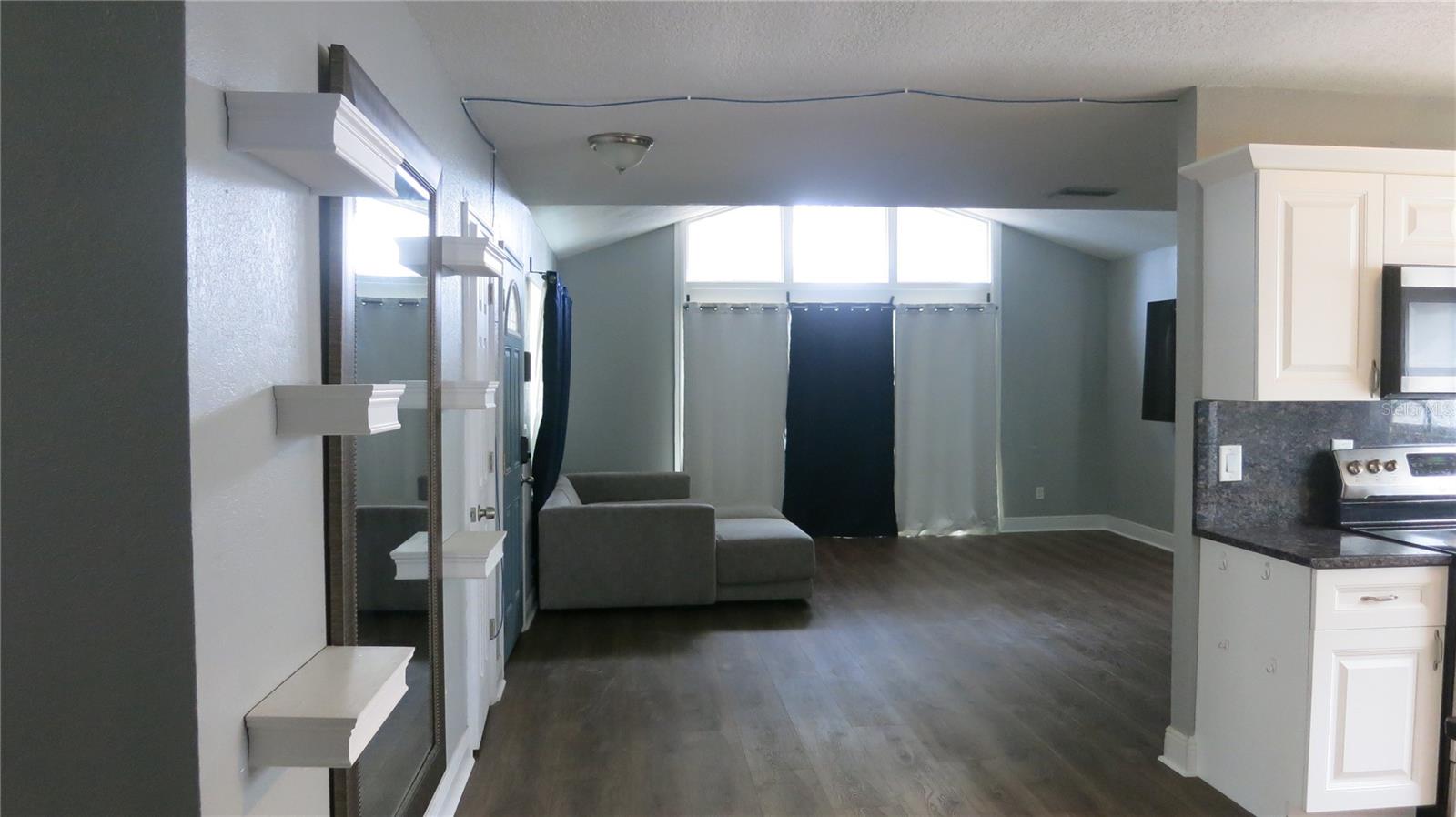 Image 10 of 52 For 7432 Oakvista Circle