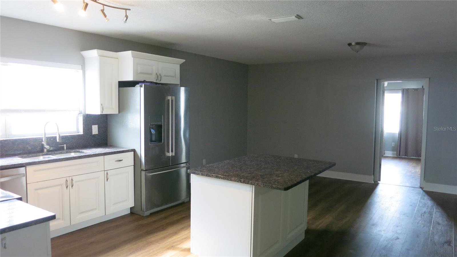 Image 14 of 52 For 7432 Oakvista Circle