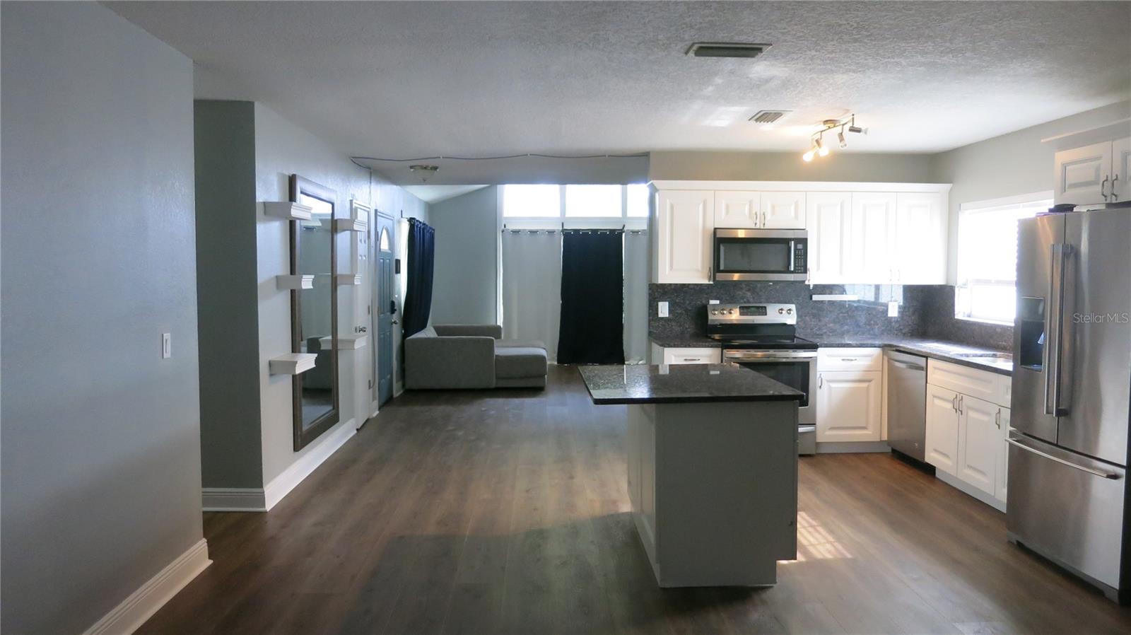 Image 15 of 52 For 7432 Oakvista Circle