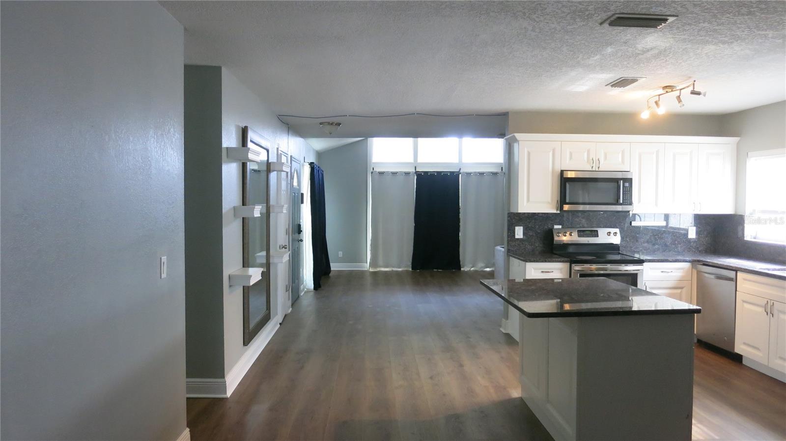 Image 16 of 52 For 7432 Oakvista Circle