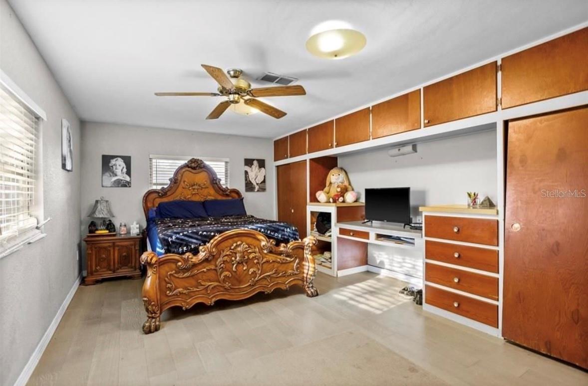 Image 17 of 20 For 5005 9th Avenue S