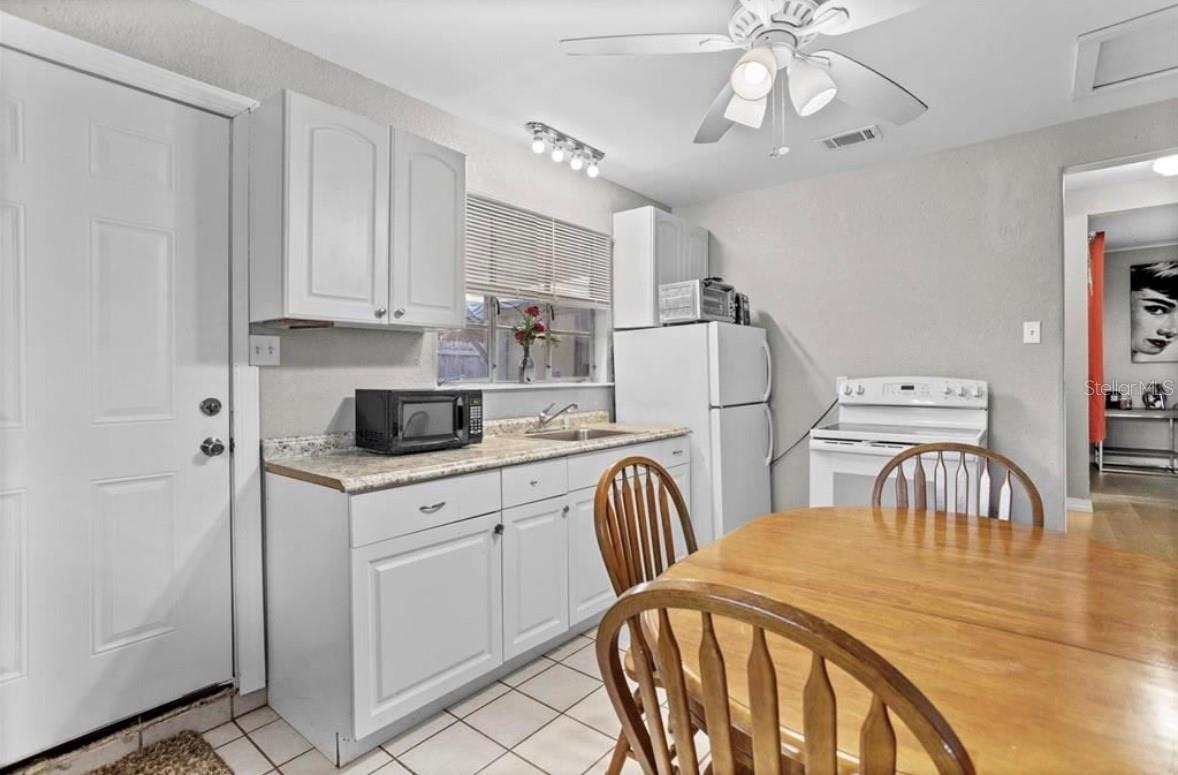 Image 4 of 20 For 5005 9th Avenue S