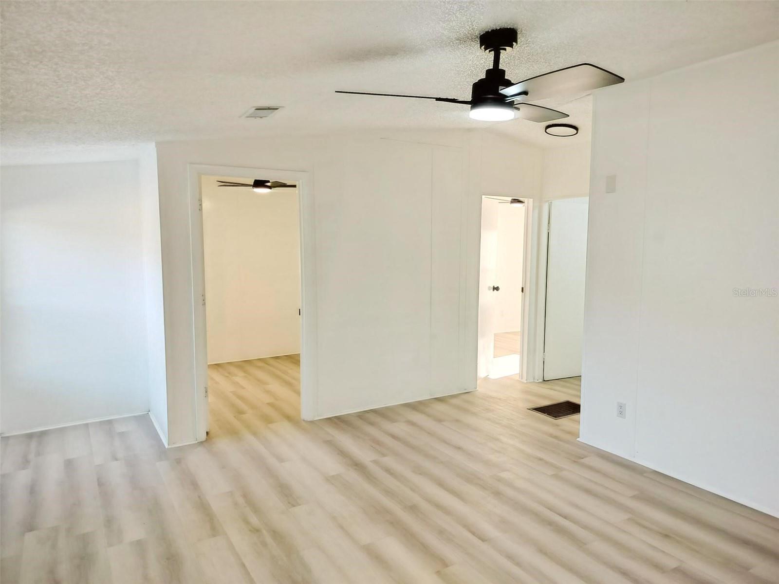 Image 11 of 26 For 4209 Loury Drive