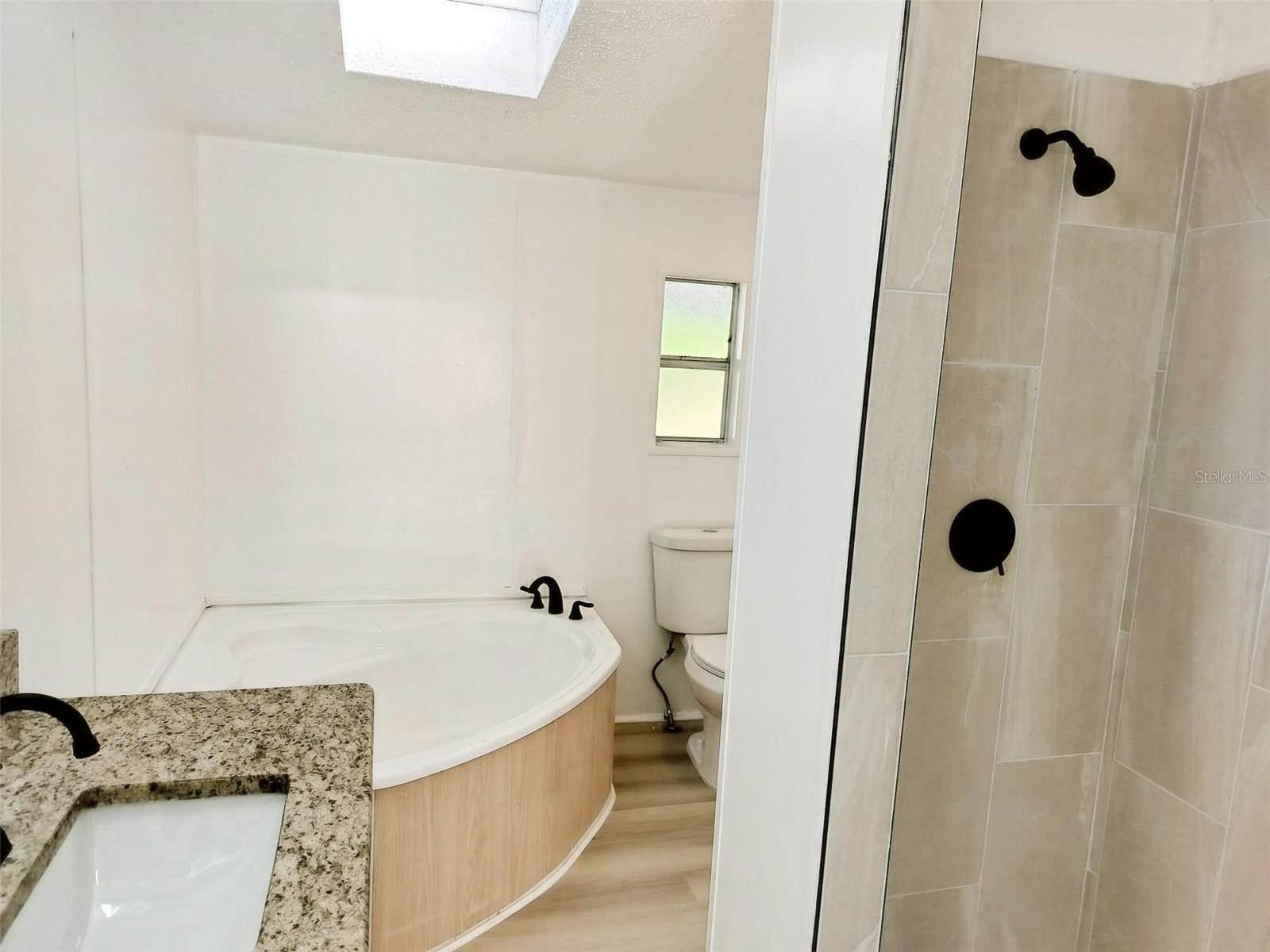 Image 13 of 26 For 4209 Loury Drive